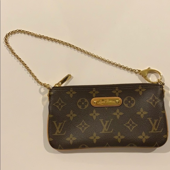 Louis Vuitton Handbags - Louis Vuitton clutch